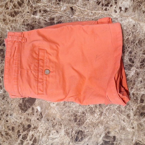 GAP shorts - Picture 3 of 3